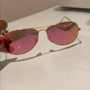 Pink mirror Ray-Ban sunglasses 🌸